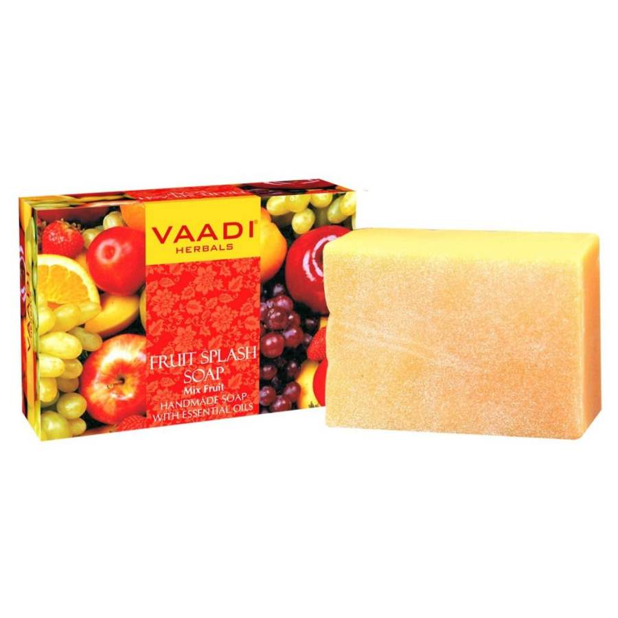 Vaadi Herbals Fruit Splash Soap with Extracts of Orange, Peach, Green Apple and Lemon - 75 GM